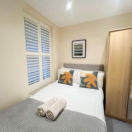 3 Bedroom Apartment With Private Terrace In Pimlico, Westminster, Victoria London Bagian luar foto