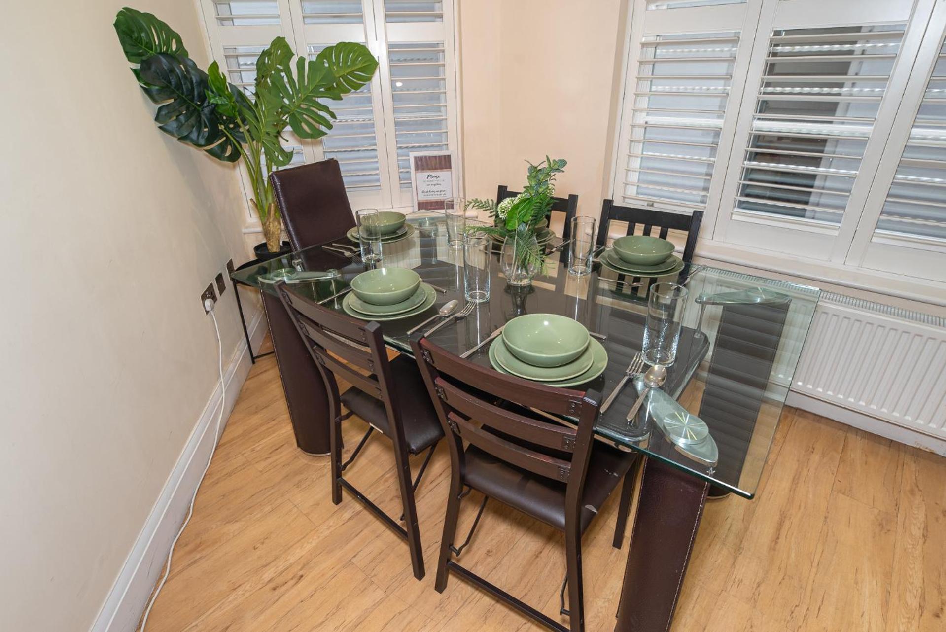 3 Bedroom Apartment With Private Terrace In Pimlico, Westminster, Victoria London Bagian luar foto
