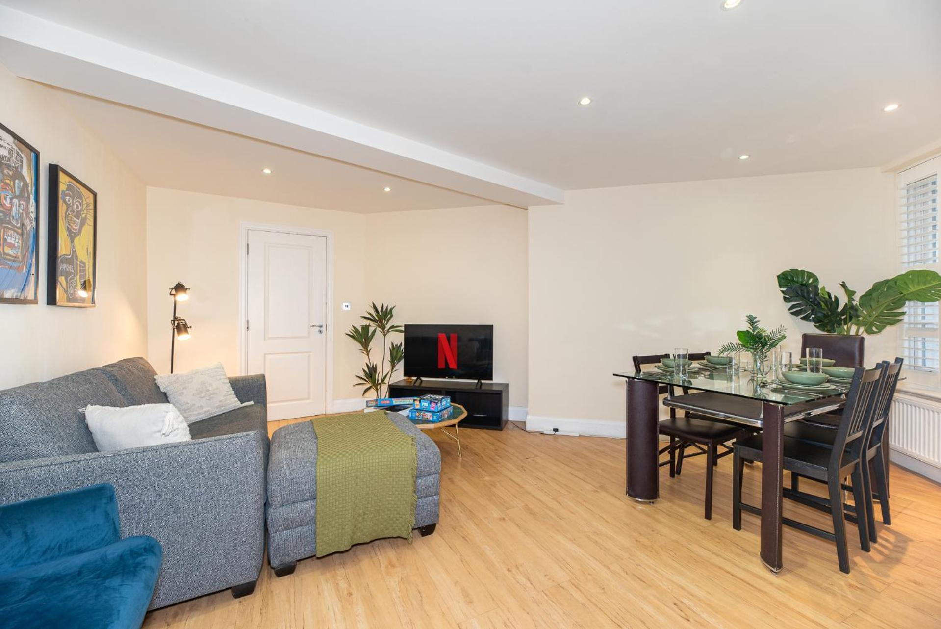 3 Bedroom Apartment With Private Terrace In Pimlico, Westminster, Victoria London Bagian luar foto
