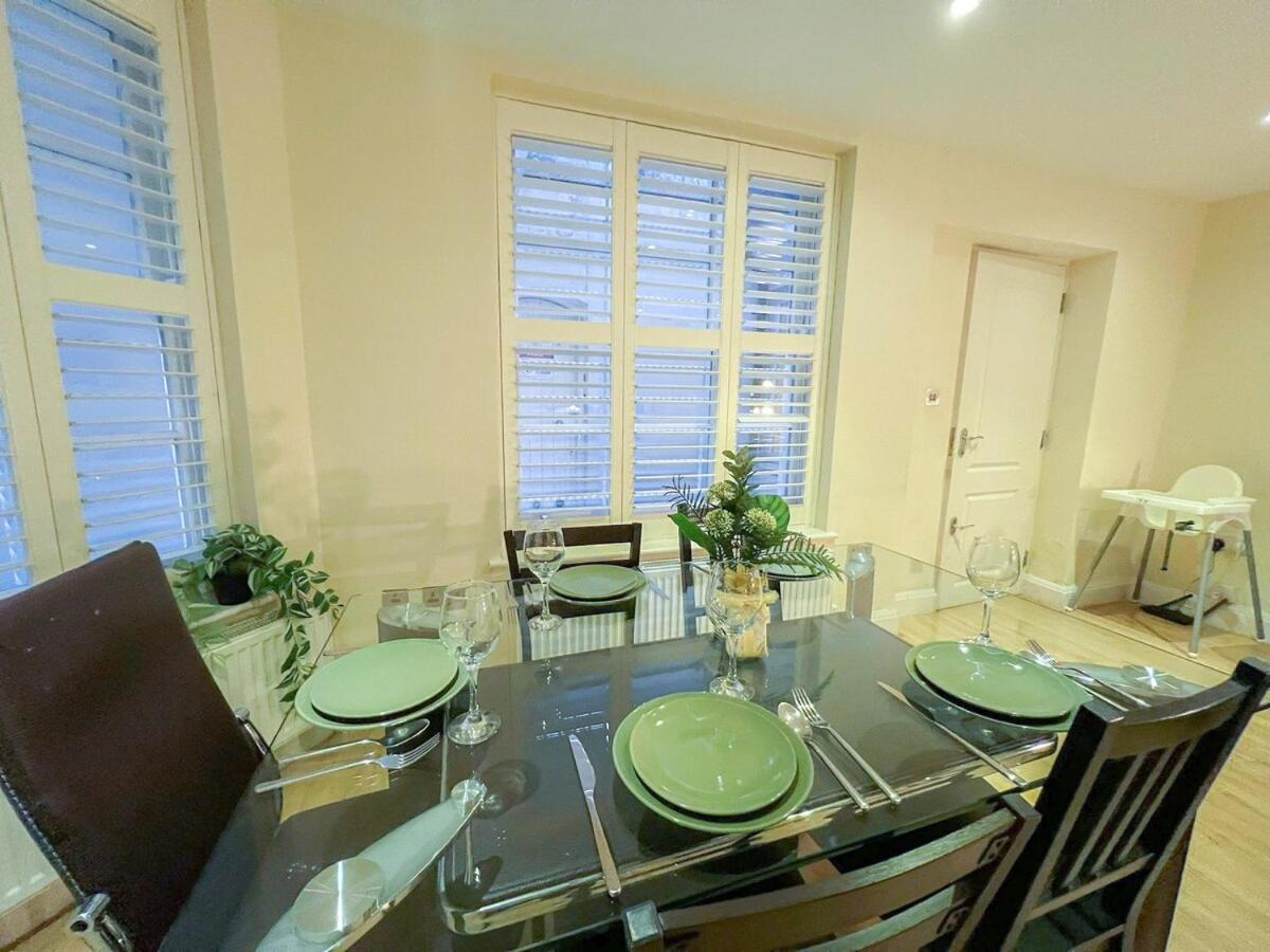 3 Bedroom Apartment With Private Terrace In Pimlico, Westminster, Victoria London Bagian luar foto