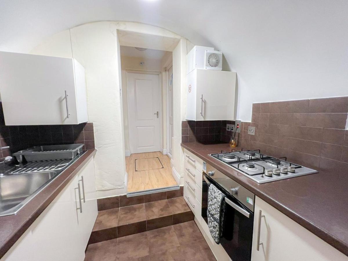 3 Bedroom Apartment With Private Terrace In Pimlico, Westminster, Victoria London Bagian luar foto